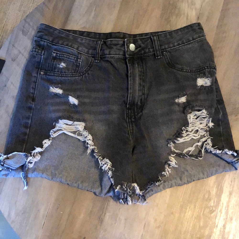 Faded black Pretty Little Thing Denim Shorts